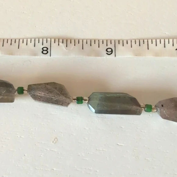 Boho Green Stone Necklace - Picture 4 of 4